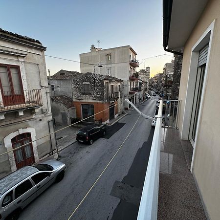 Casa Vacanze La Melagrana Модика Экстерьер фото